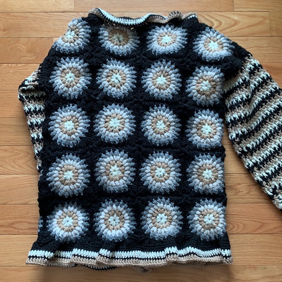 Hand made sweater/jacket - Picture 5 of 5